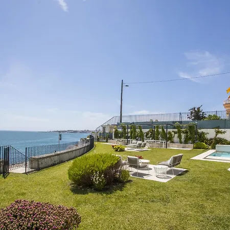 Seaview Castle Вилла *